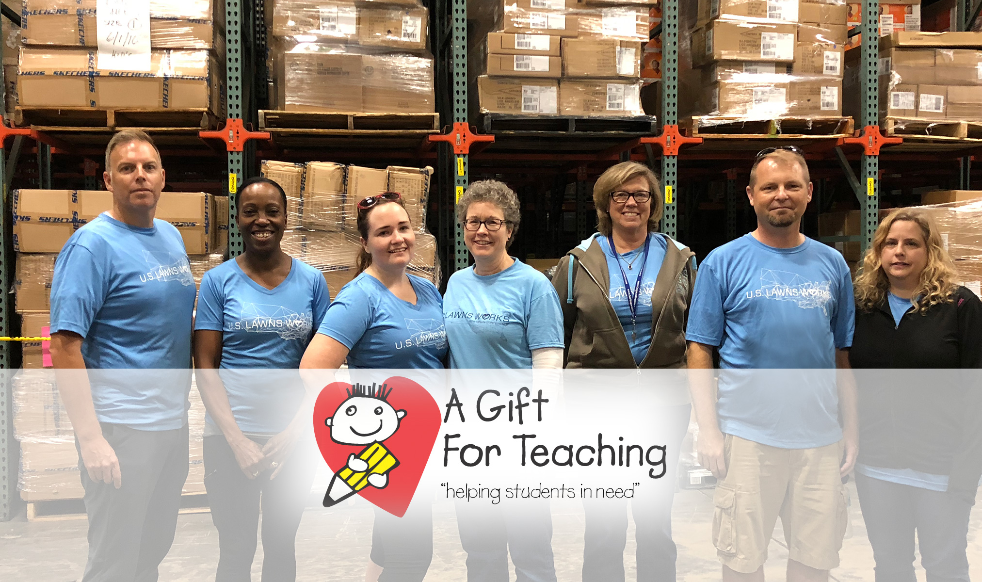 Gift-for-Teaching-group-with-logo