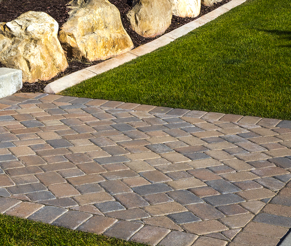 Commercial Landscaping for the Summer: 3 Ways We Prep Your Grounds for the Season