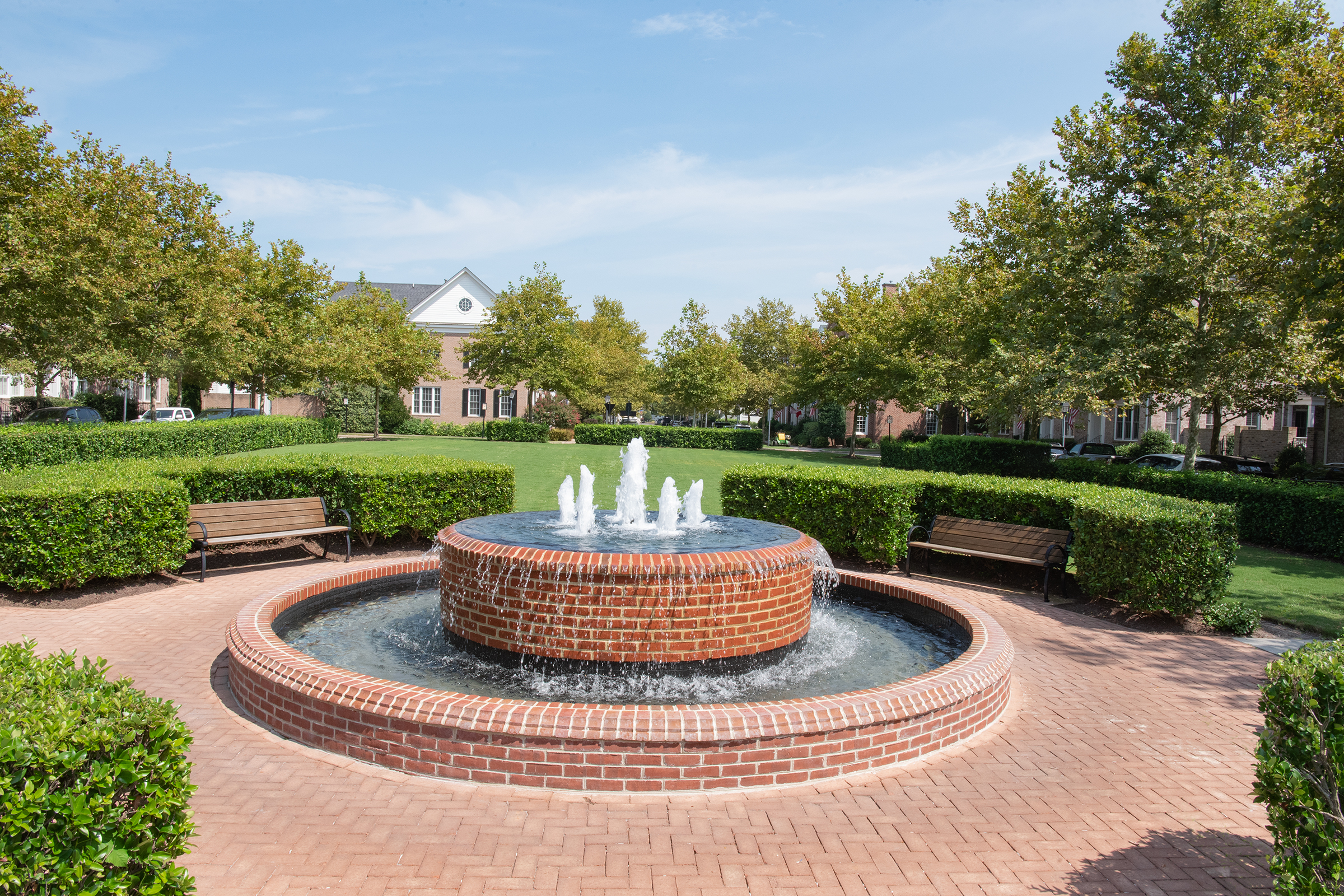 HOA-Common-grounds-fountain in Hampton Road